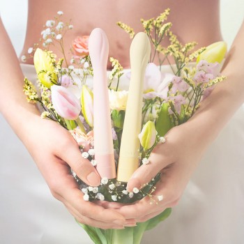 Tenga Iroha Koharu BENI / HINA Slim G-spot Vibrator