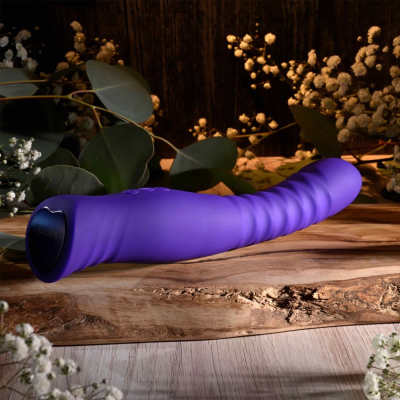 Trixxxie G-Spot Dildo Vibrator6