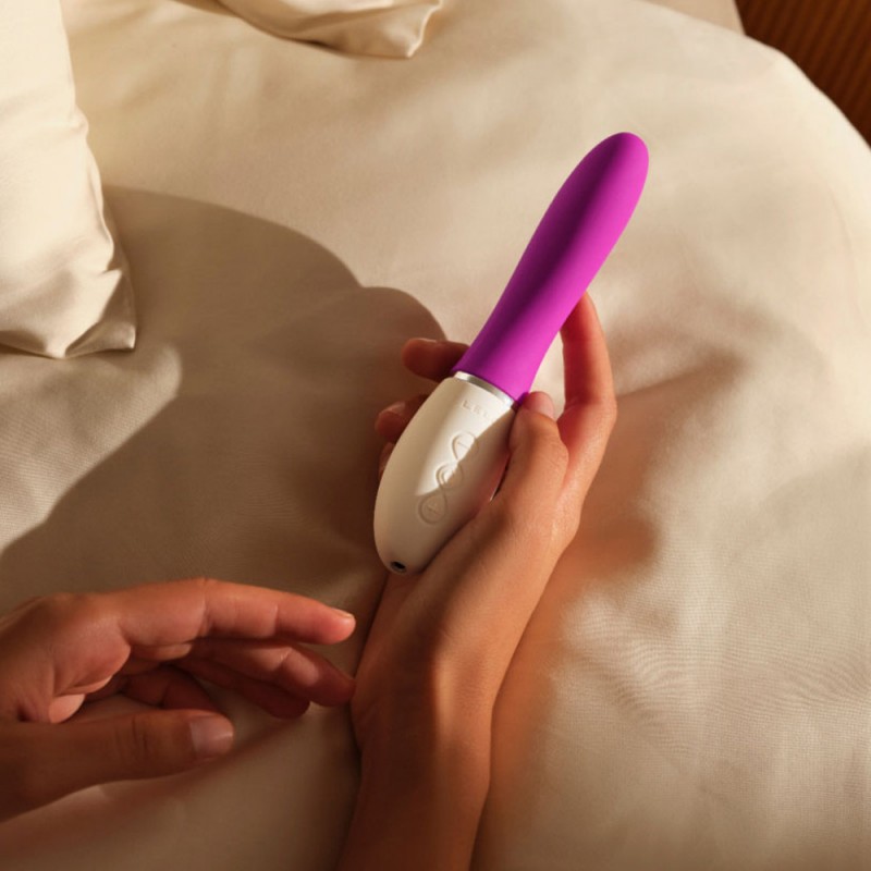 LELO LIV 3 Curved G-spot Stiimulator App Controlled Vibrator3