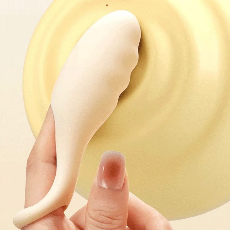 Svakom Finger Play Egg Clit Vibrator with App Control2