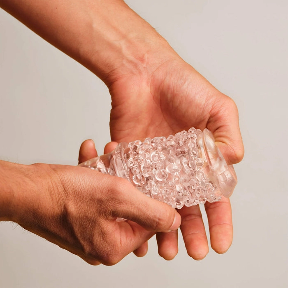the handy chrysm sleeve air release hole