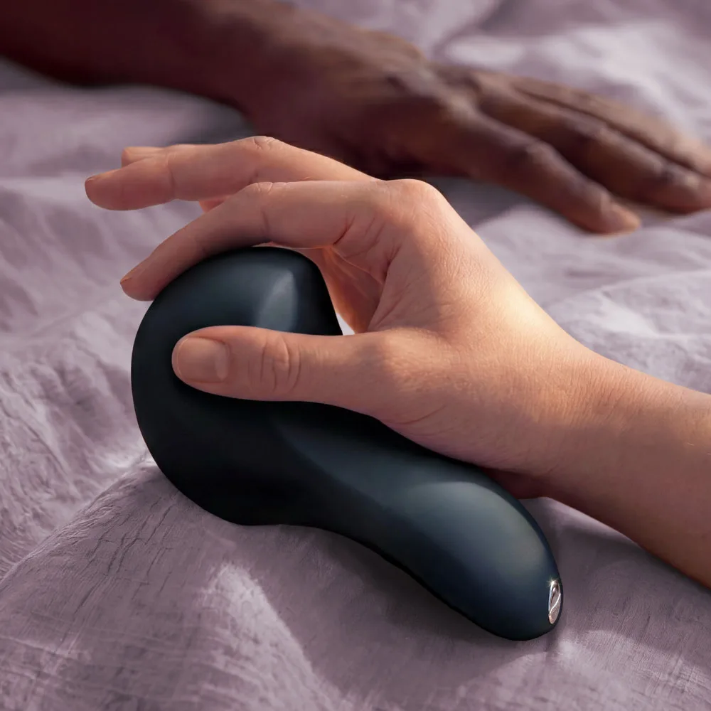 shared touch clitoral vibrator