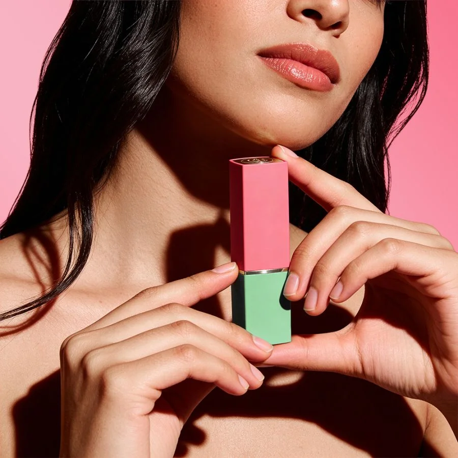 womanizer beauty lipstick shaped