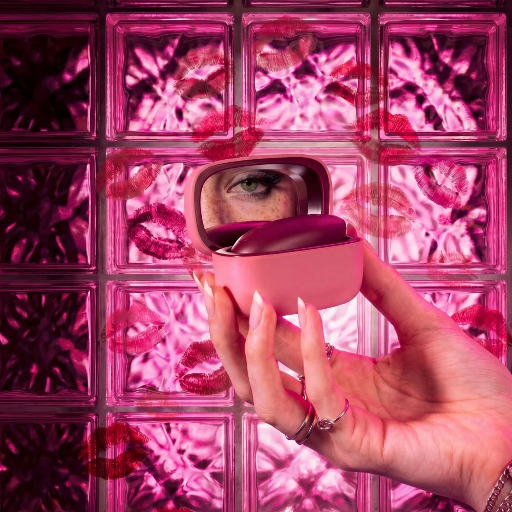 womanizer snap crushed berry