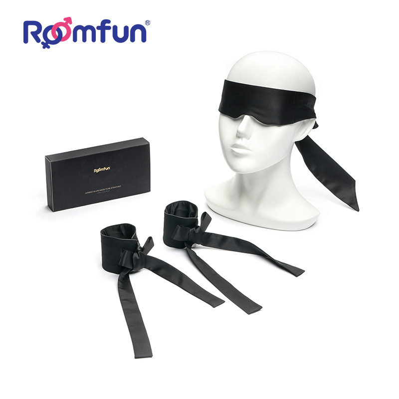 Roomfun Nors Blindfold With Handcuffs QS-001