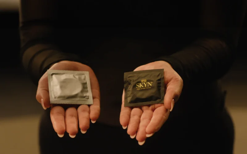 Skyn Condoms Review 2025 : Best Non Latex Condom Choice