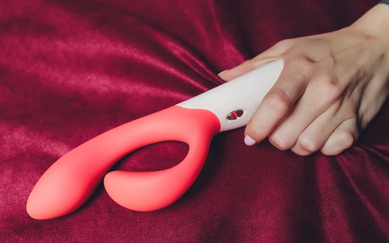 2026 Top 6 Silent Vibrators for Quiet, Private Pleasure